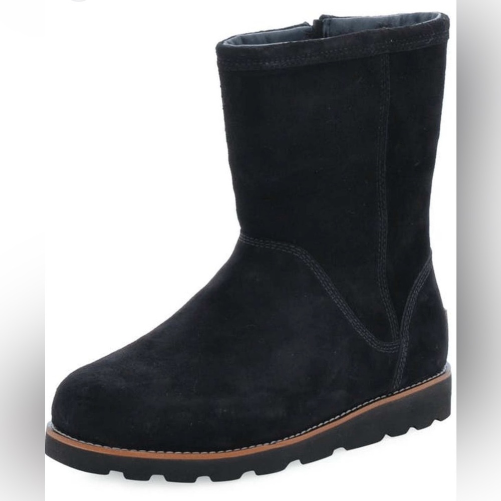 Ugg Australian Water Resistant Black boots